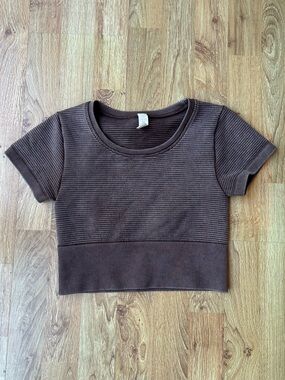Aerie Offline Seamless Ribbed Cropped Shirt Size XS Washed Brown